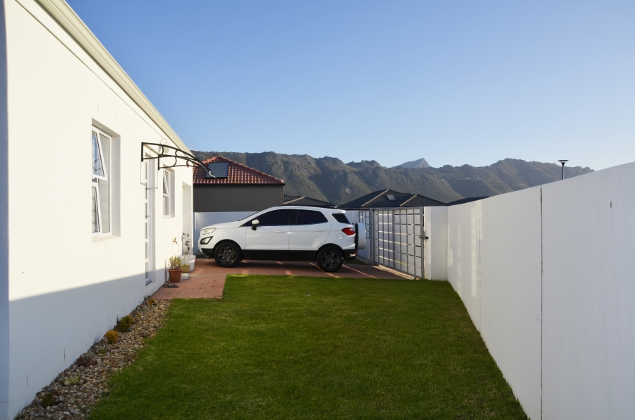 2 Bedroom Property for Sale in Fairview Golf Estate Western Cape